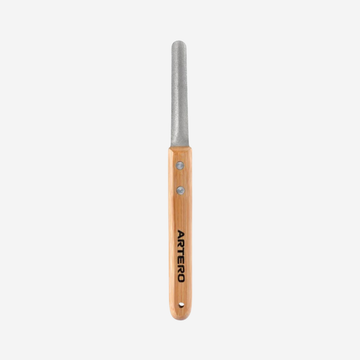 Artero Daisy Nail File // Gentle alternative to nail clippers