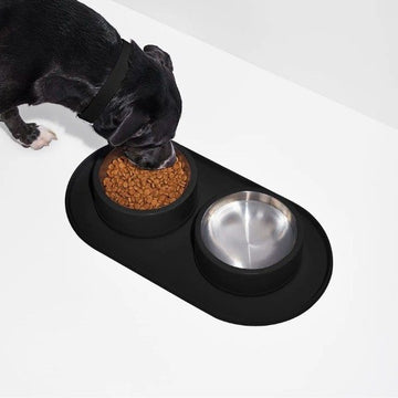Wild One Mat // Silicone mat for food and water bowl (black)