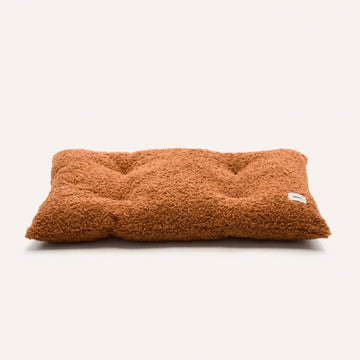 Cafide Bela // Soft dog pillow in teddy fleece (mustard)