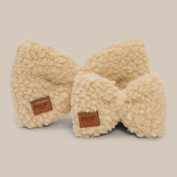 Drew's Dogwear Teddy // Fluffy bow tie for collar (beige)