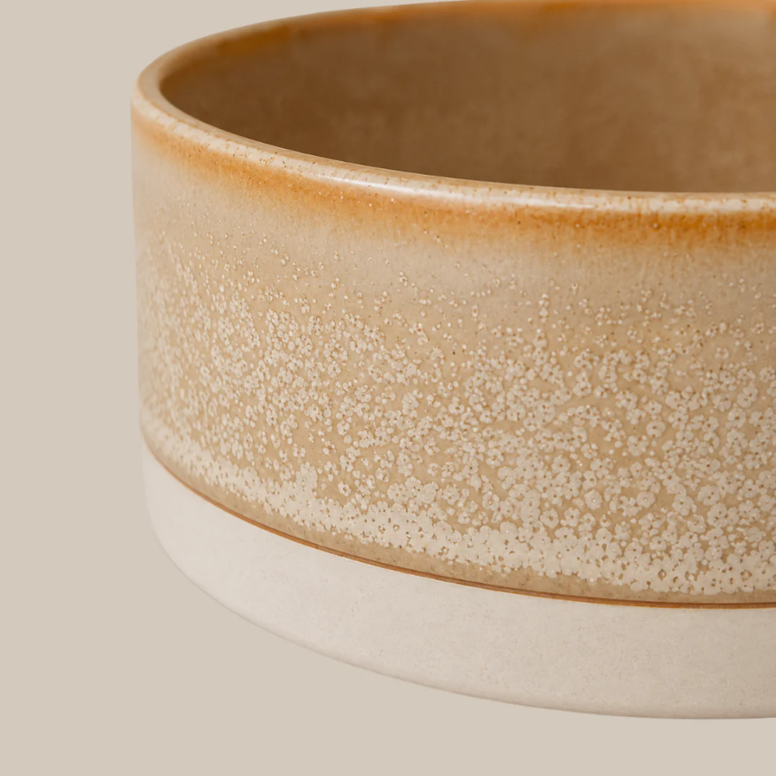 Drew's Dogwear Lily // Handmade Ceramic Dog Bowl (beige)