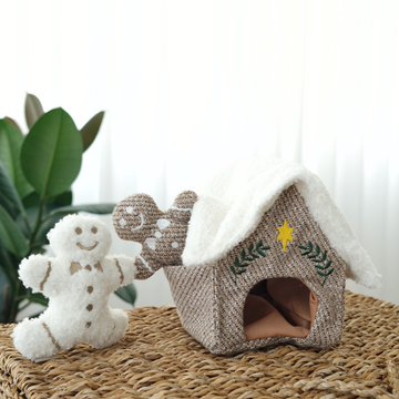 Lambwolf Gingerbread House// Interaktivt julelegetøj med bamser