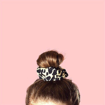 Roaring Jungle Scrunchies // Scrunchies hår elastik (Leopard print)
