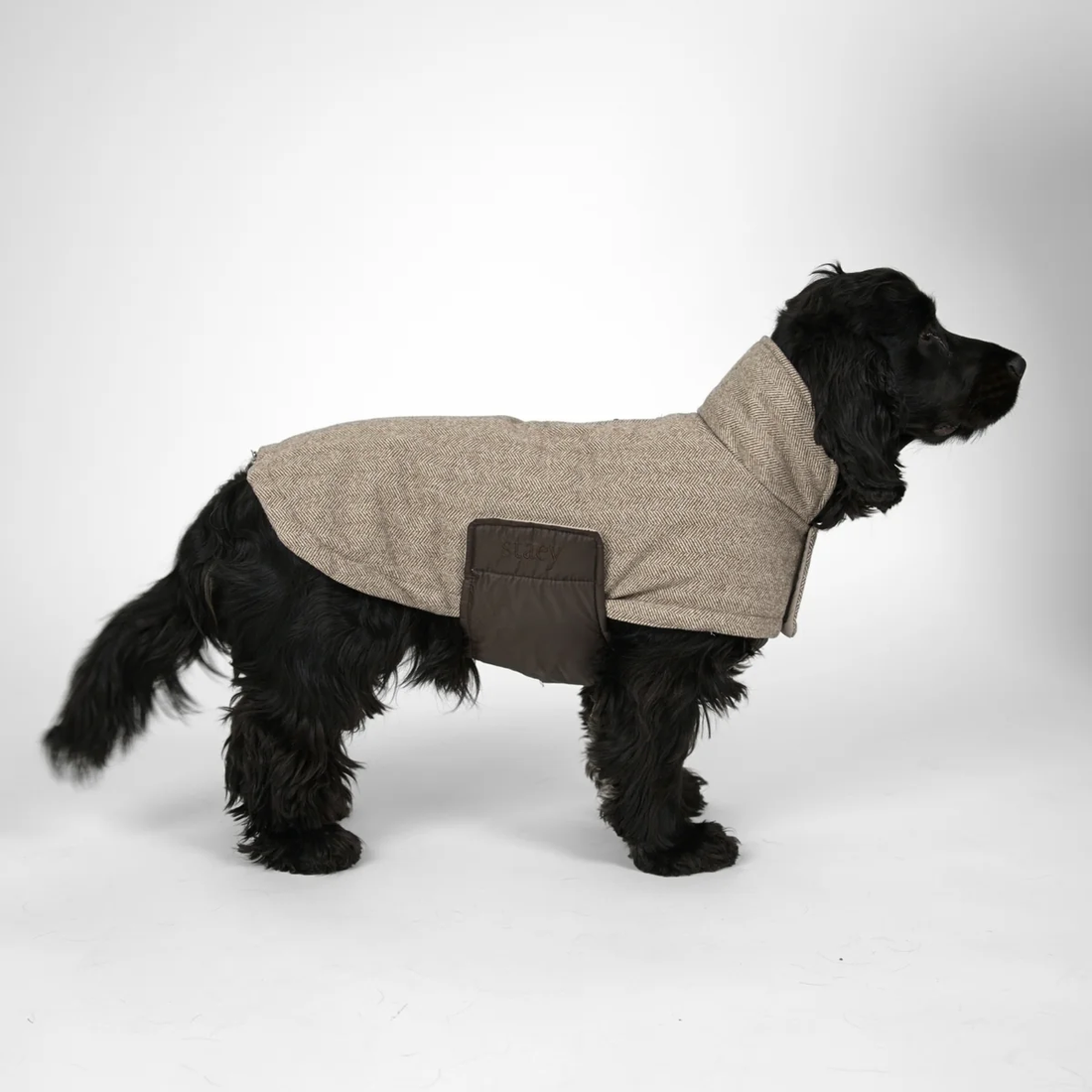 Staey Nora // Let hundejakke (herringbone mocca)