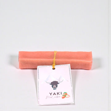 Yaki Chewing Bone, Strawberry // Natural and long-lasting chewing bone 