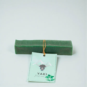 Yaki Chewing Bone, Mint // Natural and long-lasting chewing bone 